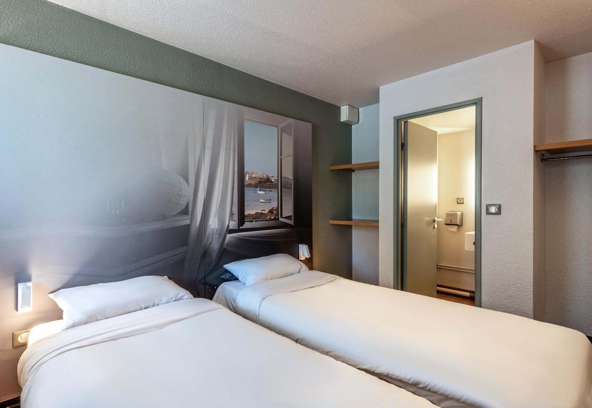 B&B HOTEL Morlaix Classic Quadruple Room 2