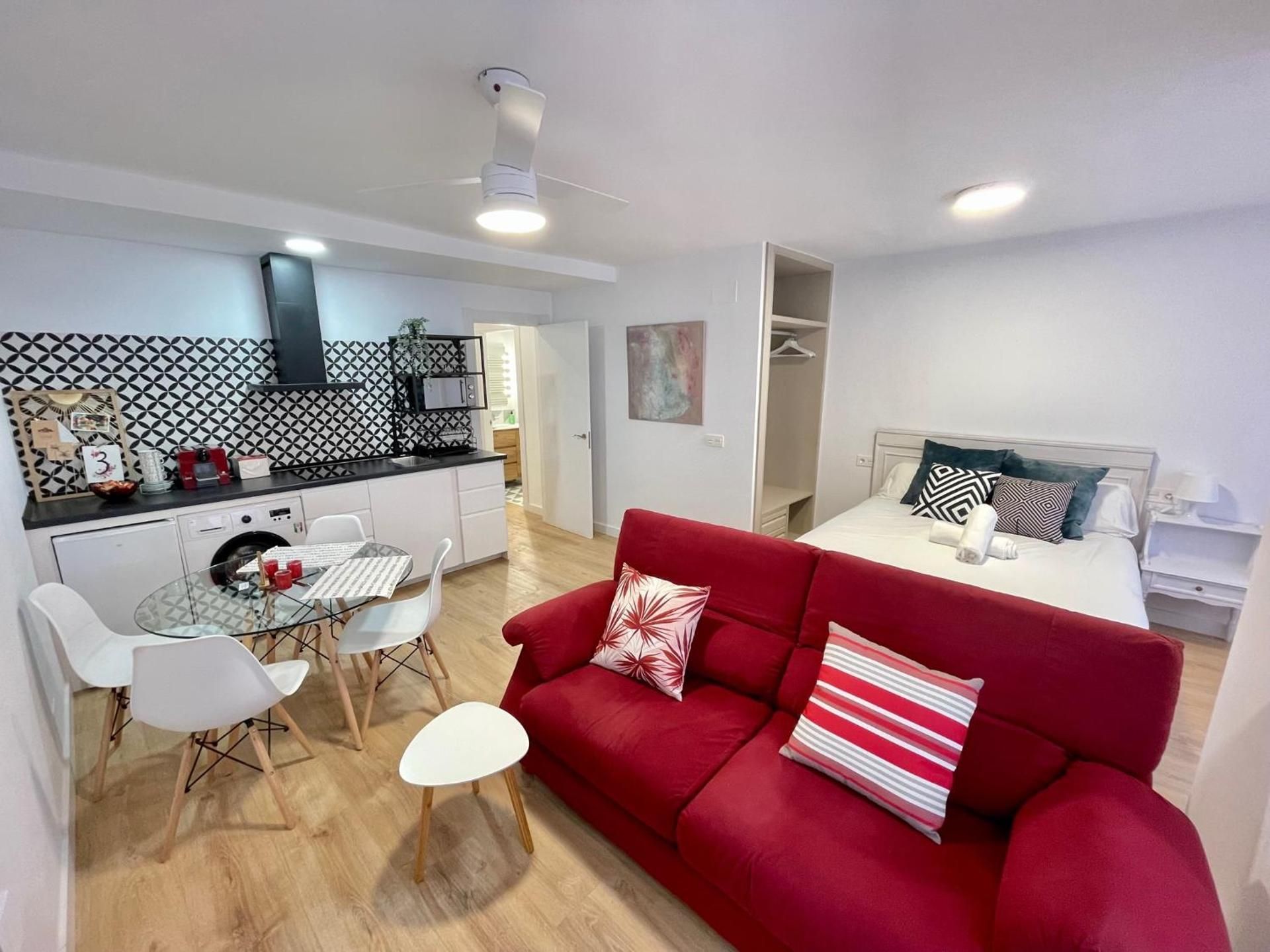 One-Bedroom Apartment