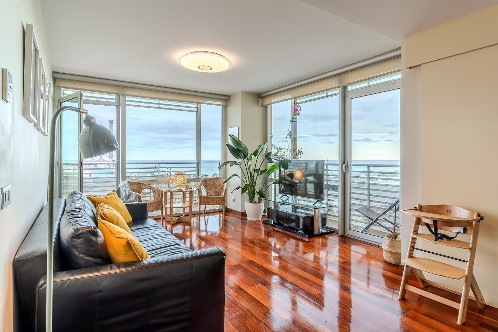 Two-Bedroom Apartment with Balcony and Sea View