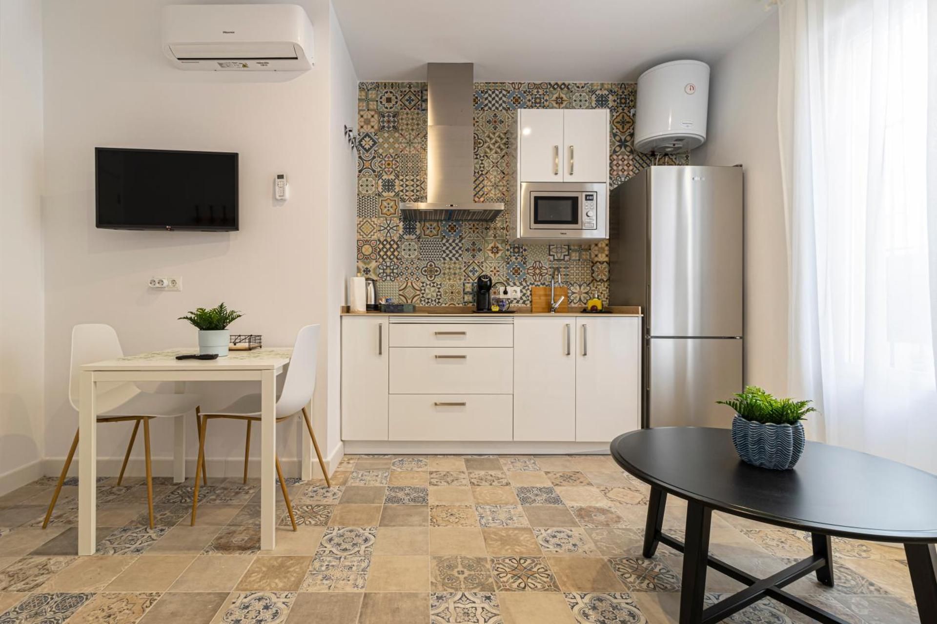 One-Bedroom Apartment