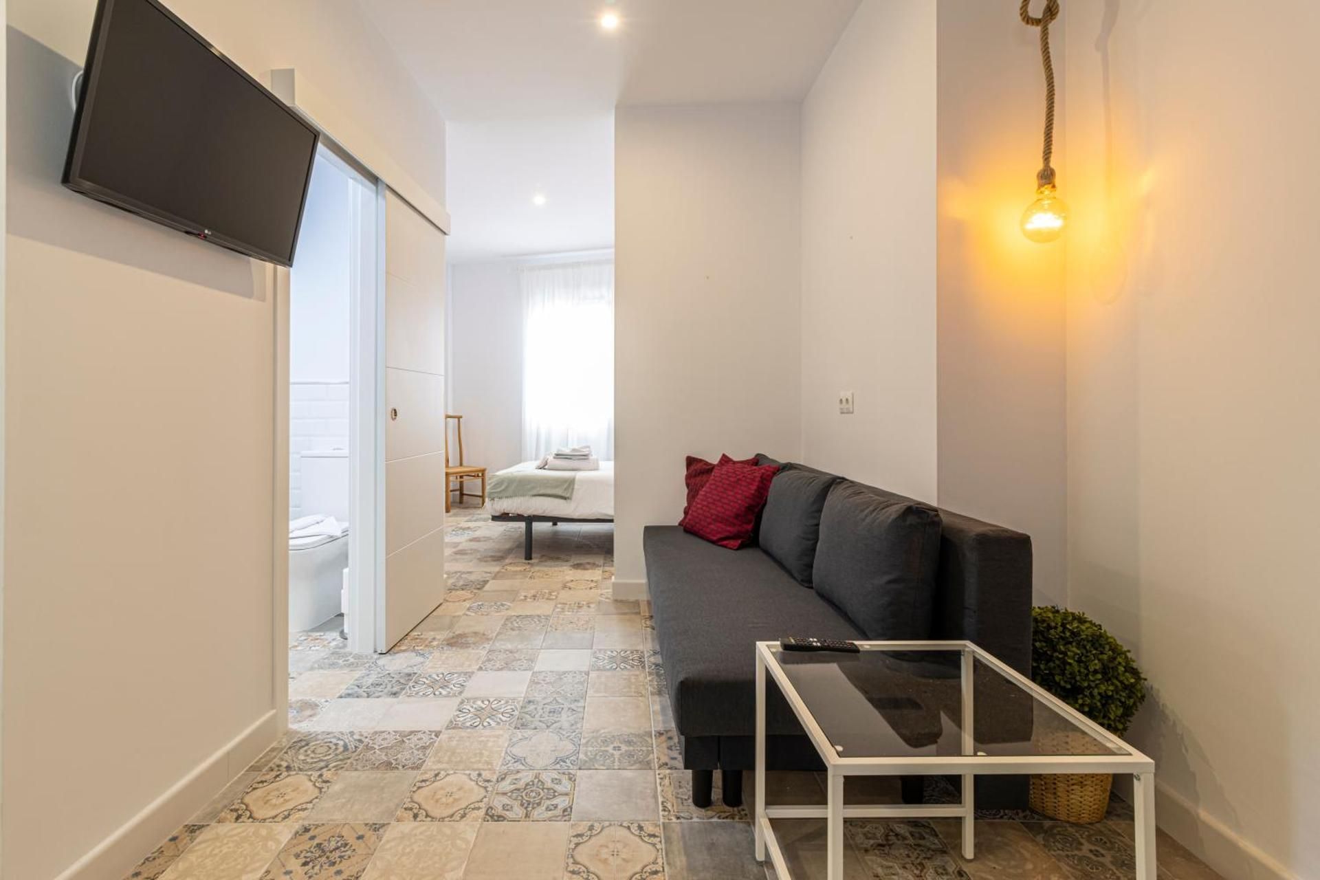Studio Apartment with One Double Bed