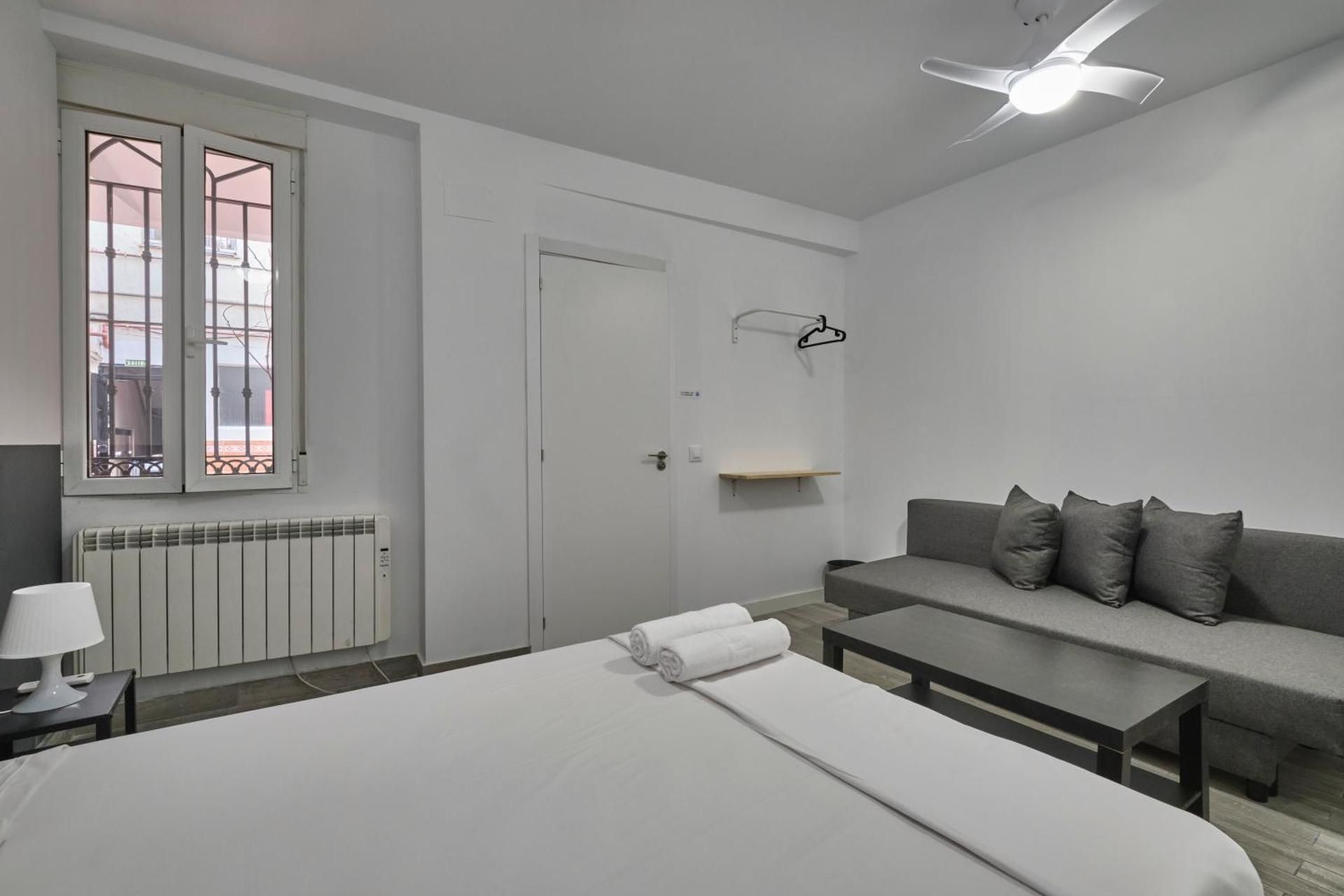 Triple Room with Shared Bathroom