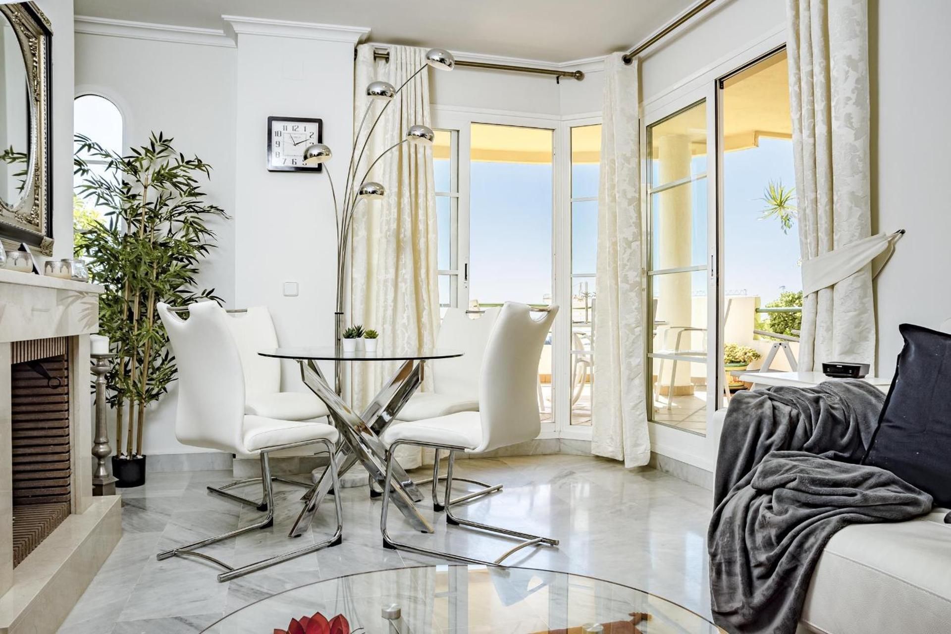 Apartment with Sea View