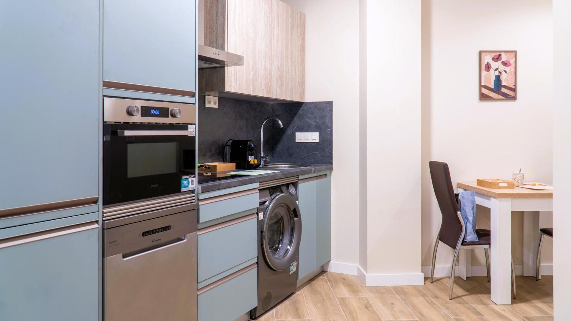 One-Bedroom Apartment
