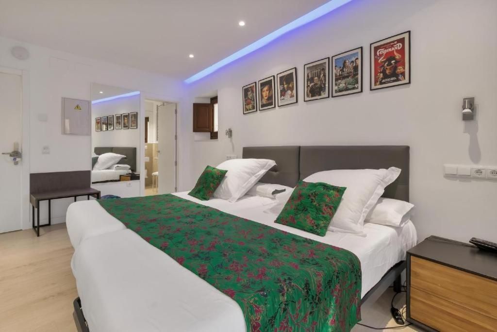 Deluxe Suite with Spa Bath
