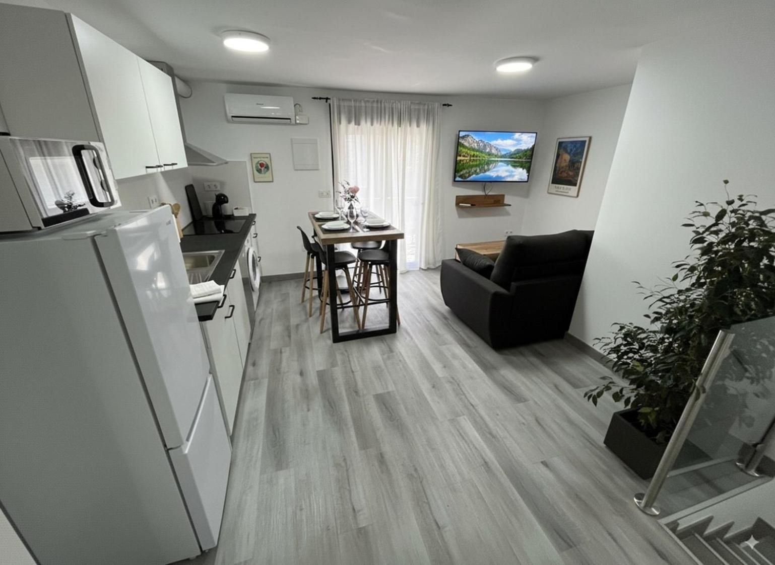 One-Bedroom Apartment with Terrace