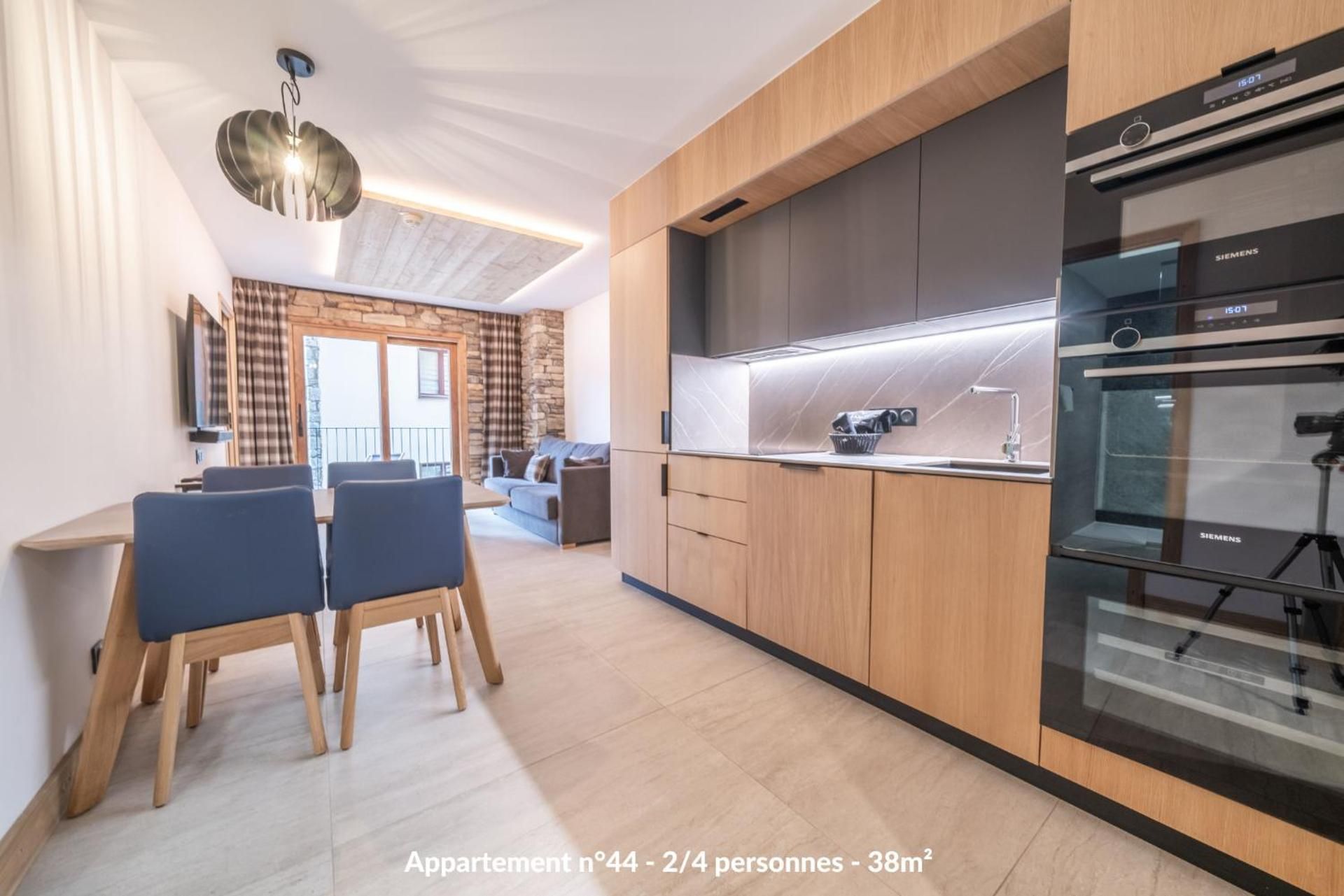 One-Bedroom Apartment