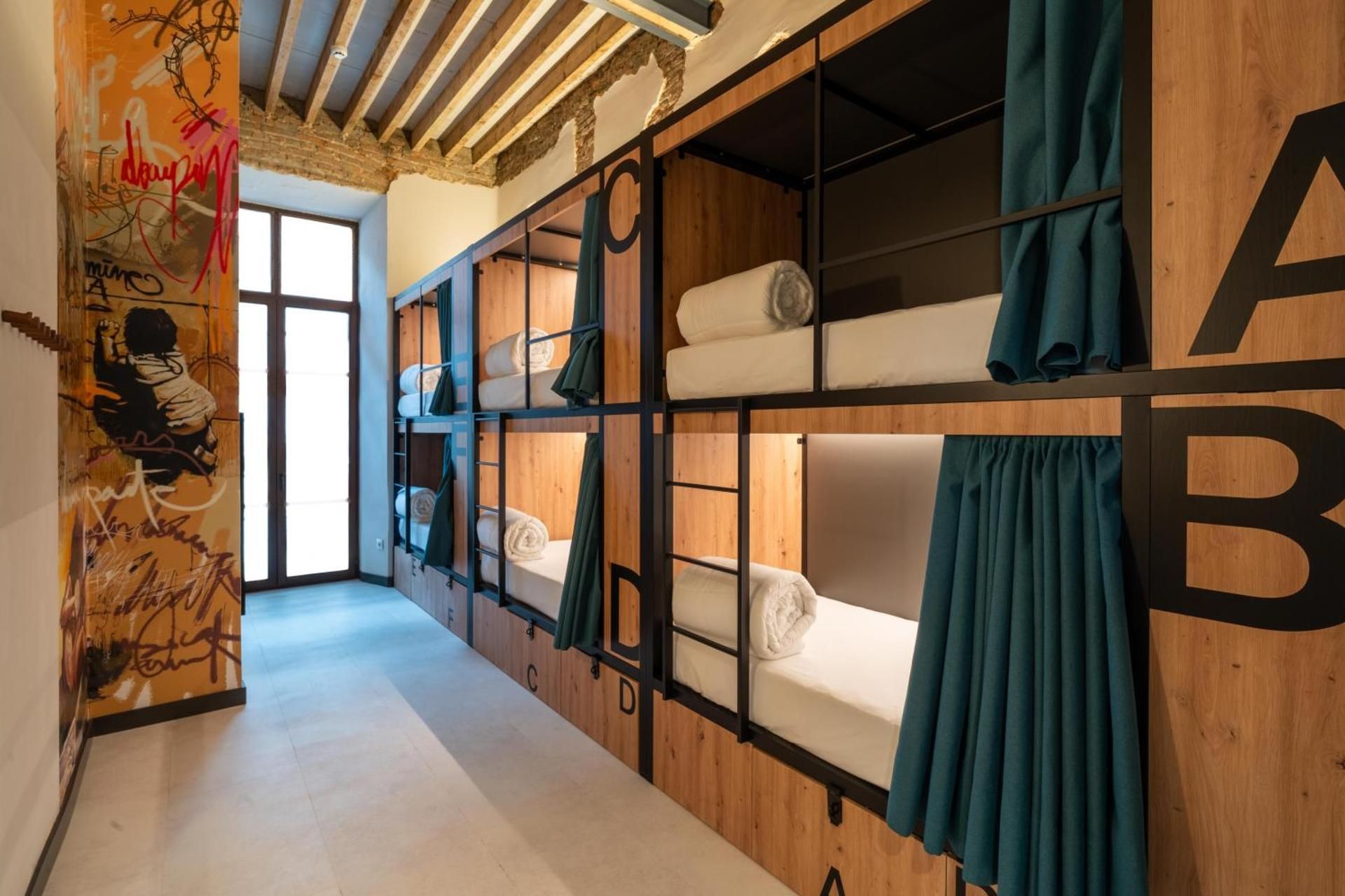 Private Room (8 Adults)