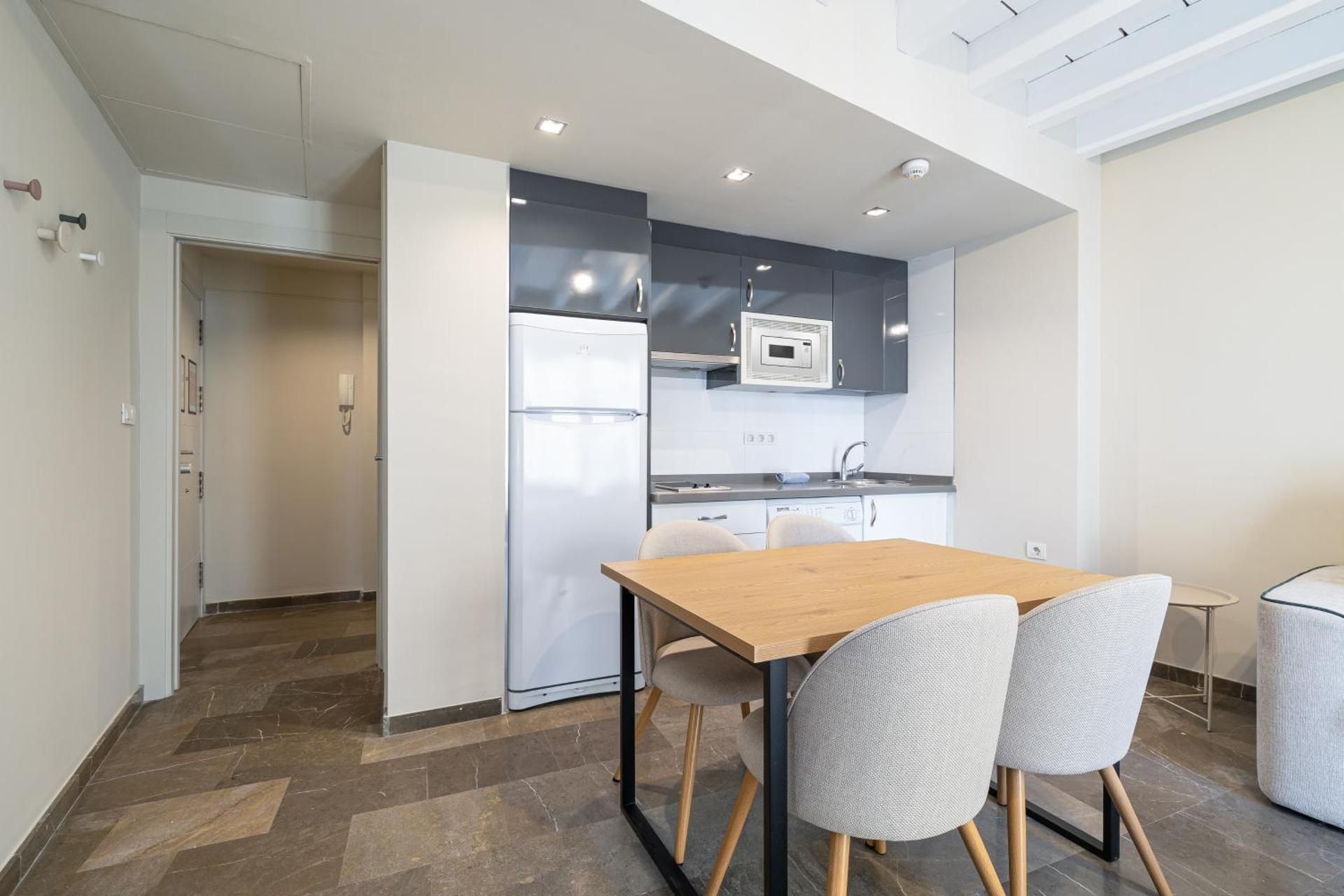 One-Bedroom Apartment C