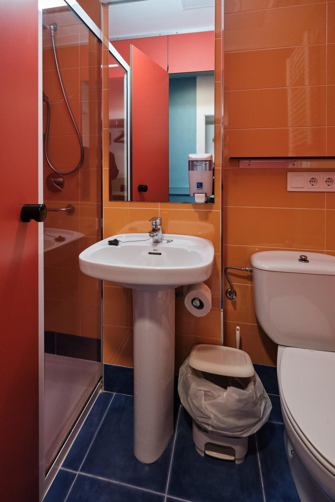 Single Room with Private Bathroom