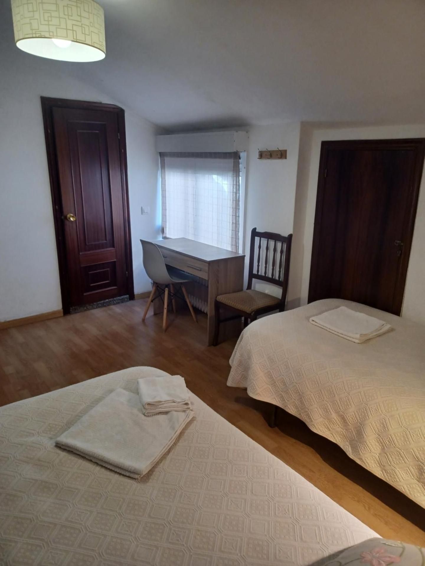 Hostal Forest Twin Room with Private Bathroom 3