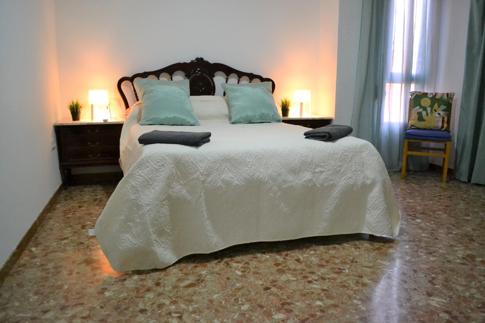 Apartamento-1 Bedroom (B7EV)-Confortable-Baño Privado-Vista a la Ciudad