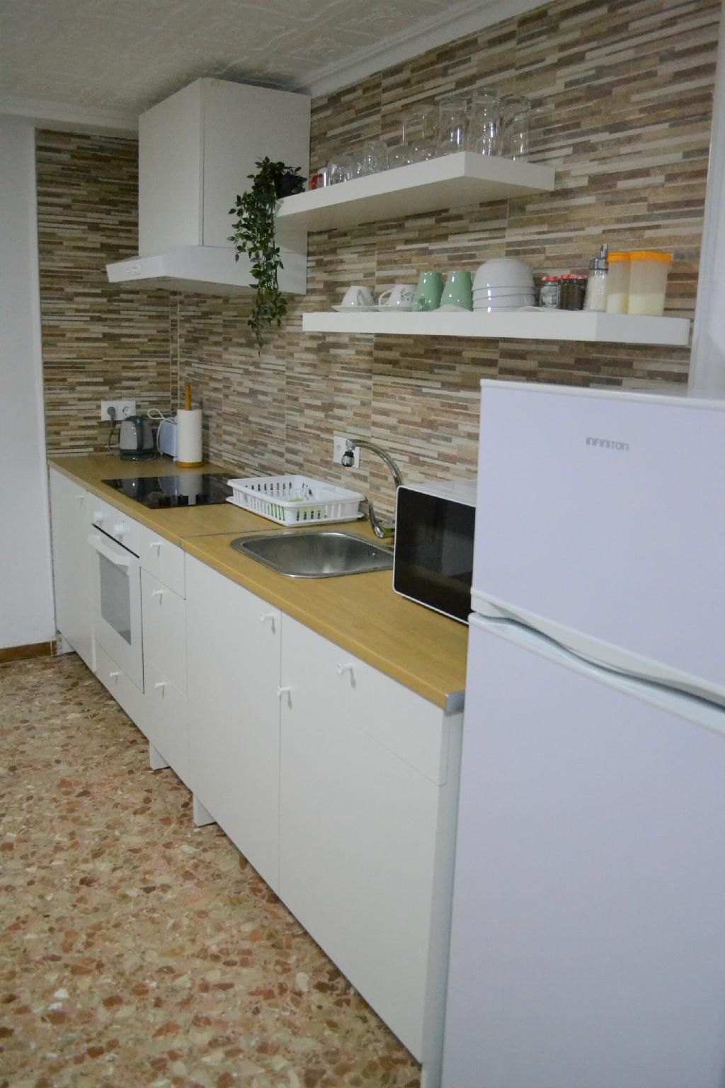 Apartamento-1 Bedroom (B7EV)-Confortable-Baño Privado-Vista a la Ciudad