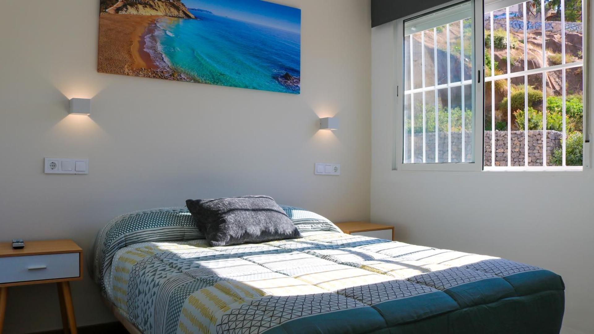 Alc Homes SelfCheck in Double Room 2