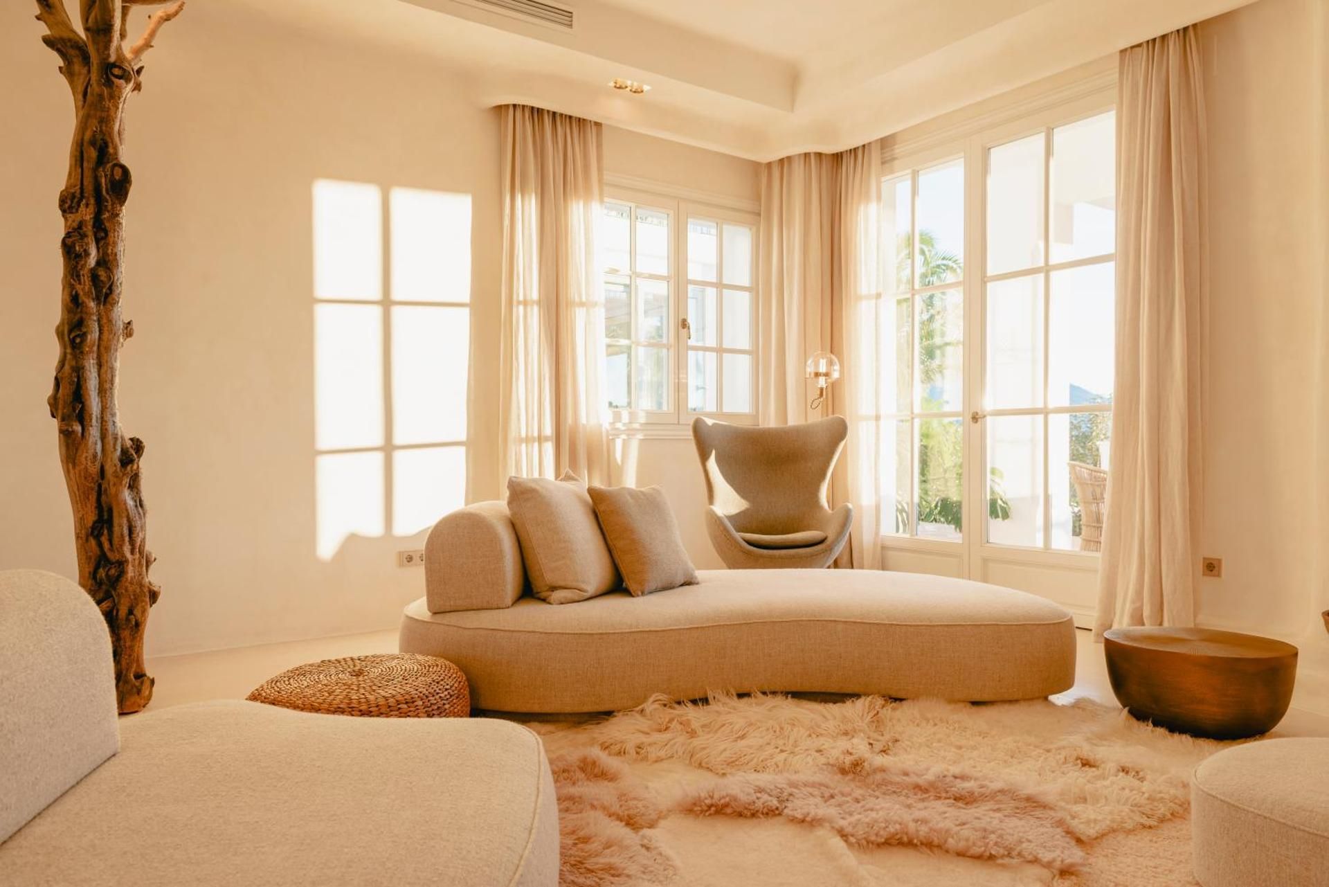 Superior King Room