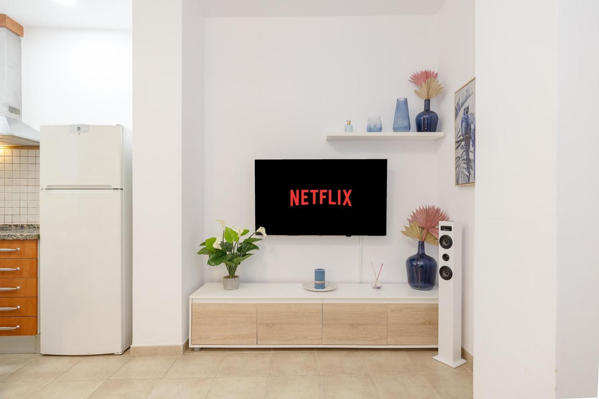 shared lounge/tv area