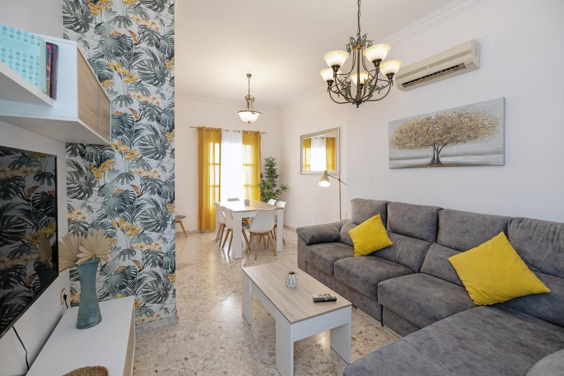 Apartamentos TrianaSol Superior Apartment