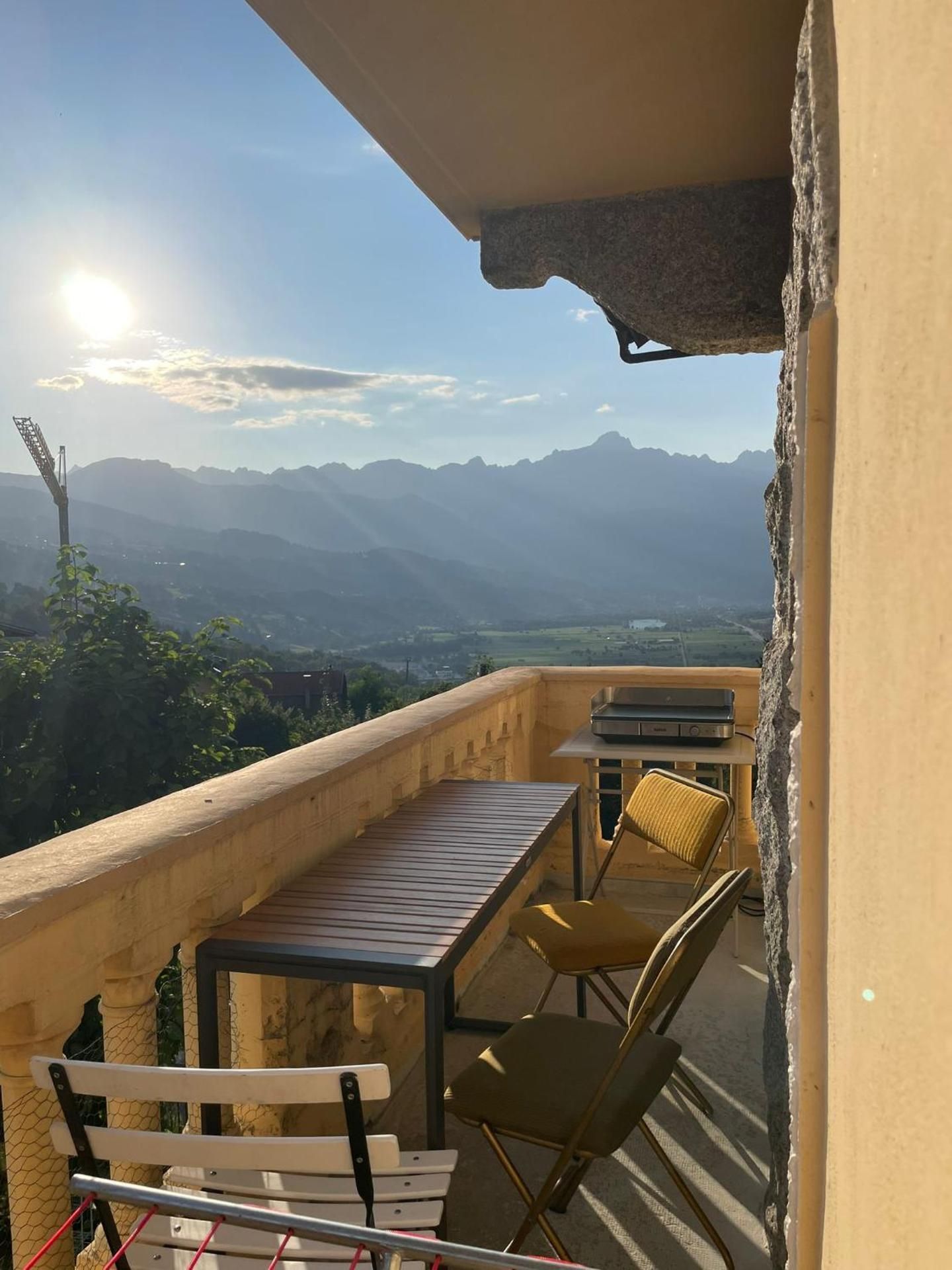 One-Bedroom Apartment with Balcony and Mountain View