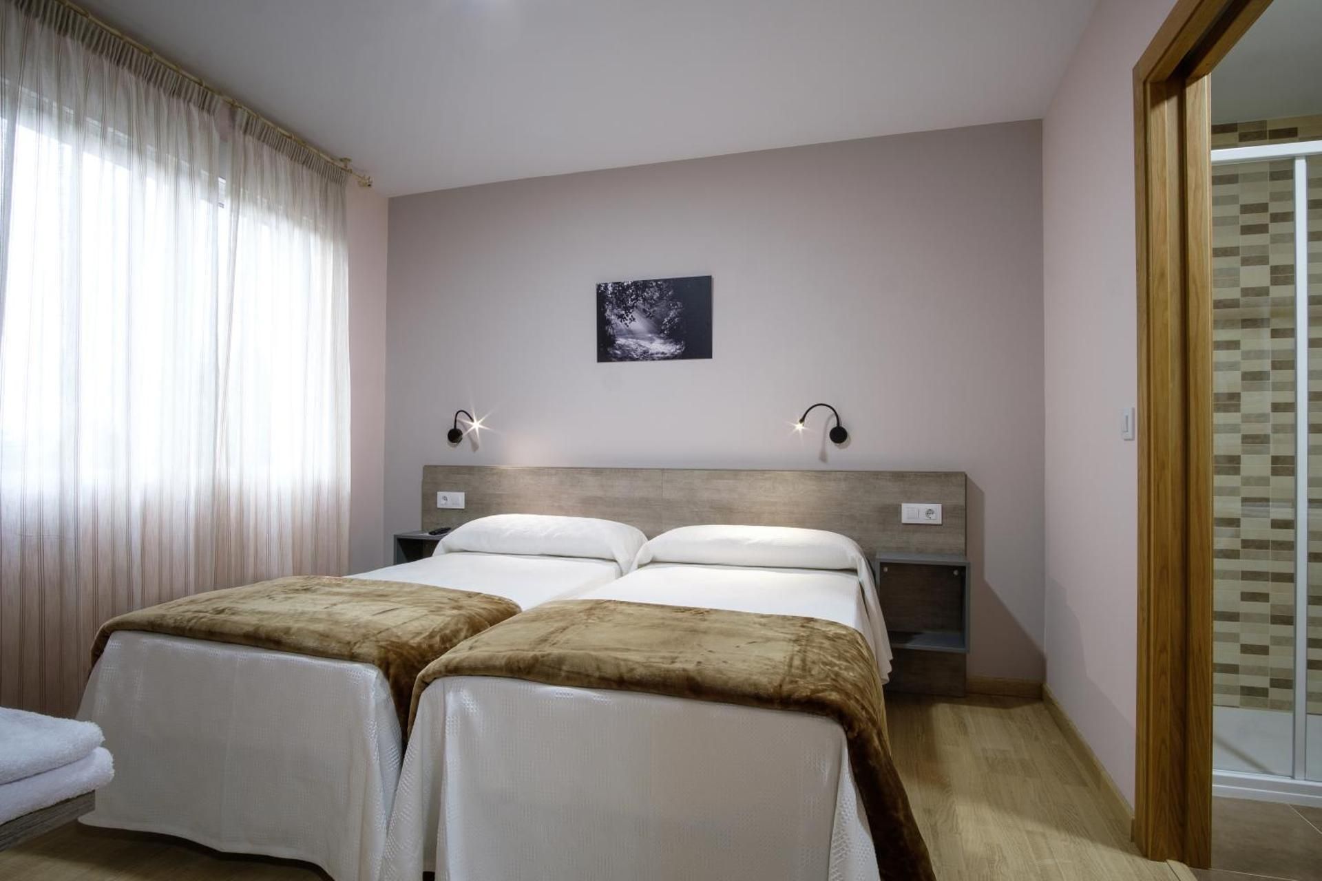 Twin Room with Private Bathroom