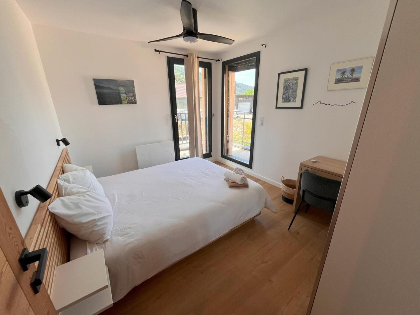 Double Room with Shared Bathroom