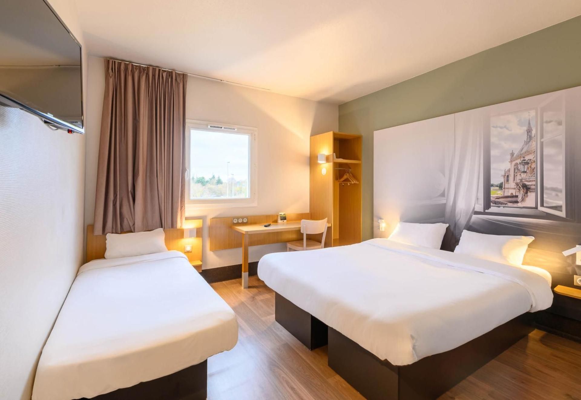 B&B HOTEL Creil Chantilly