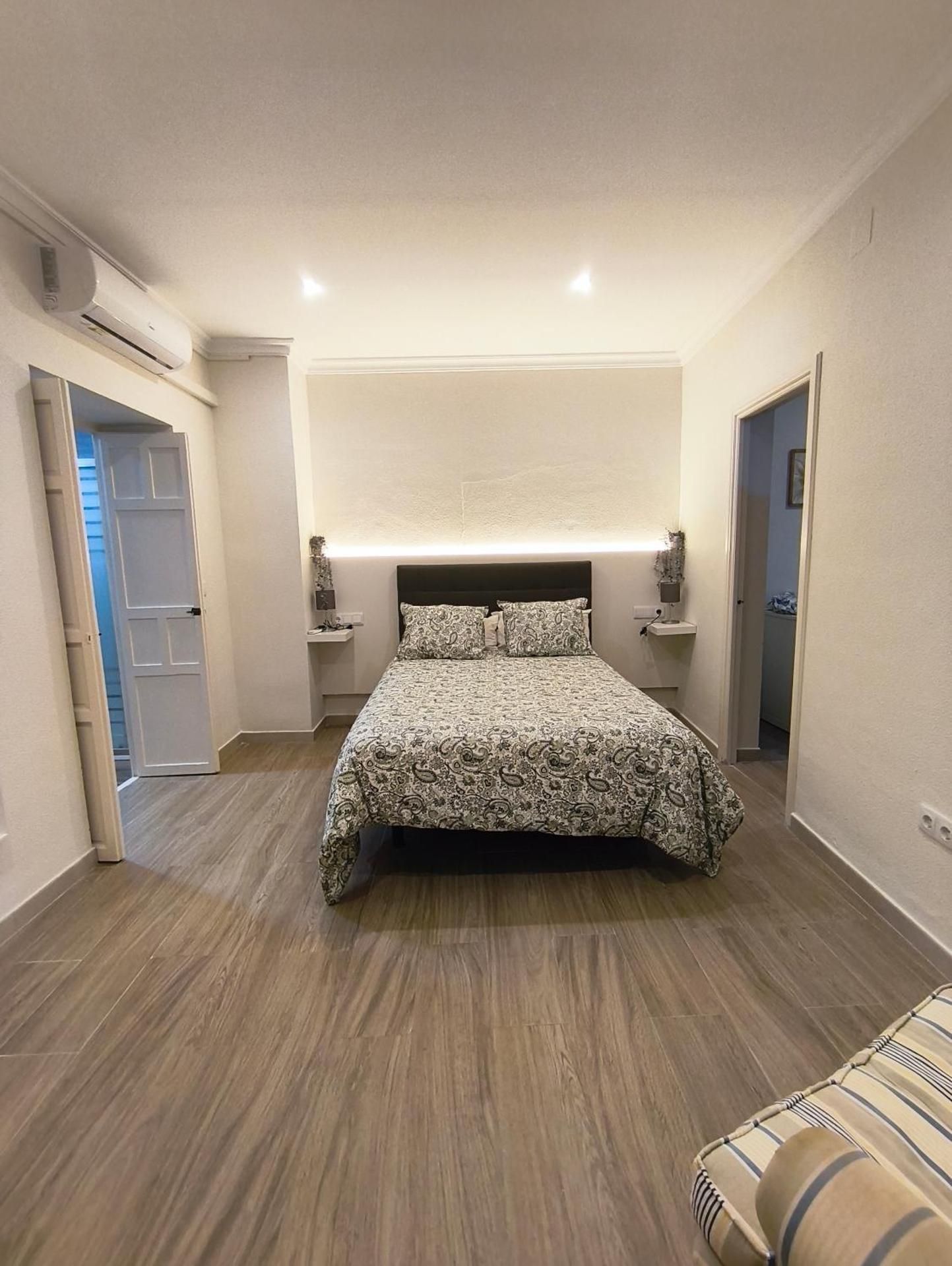 Deluxe Double Room with Extra Bed