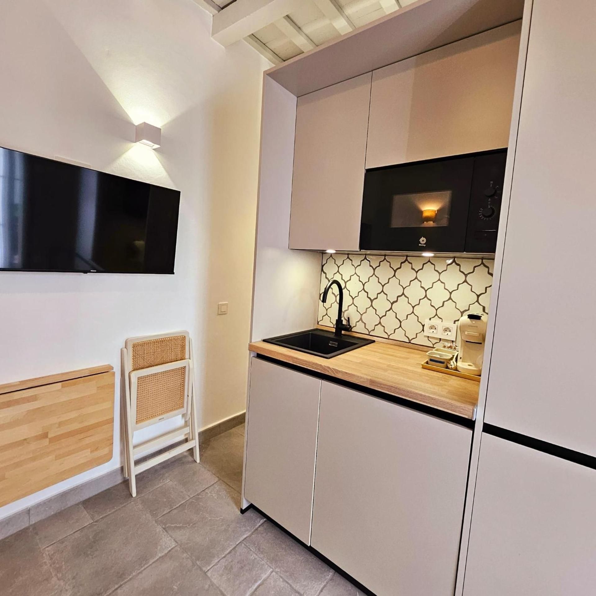 Studio with Sofa Bed