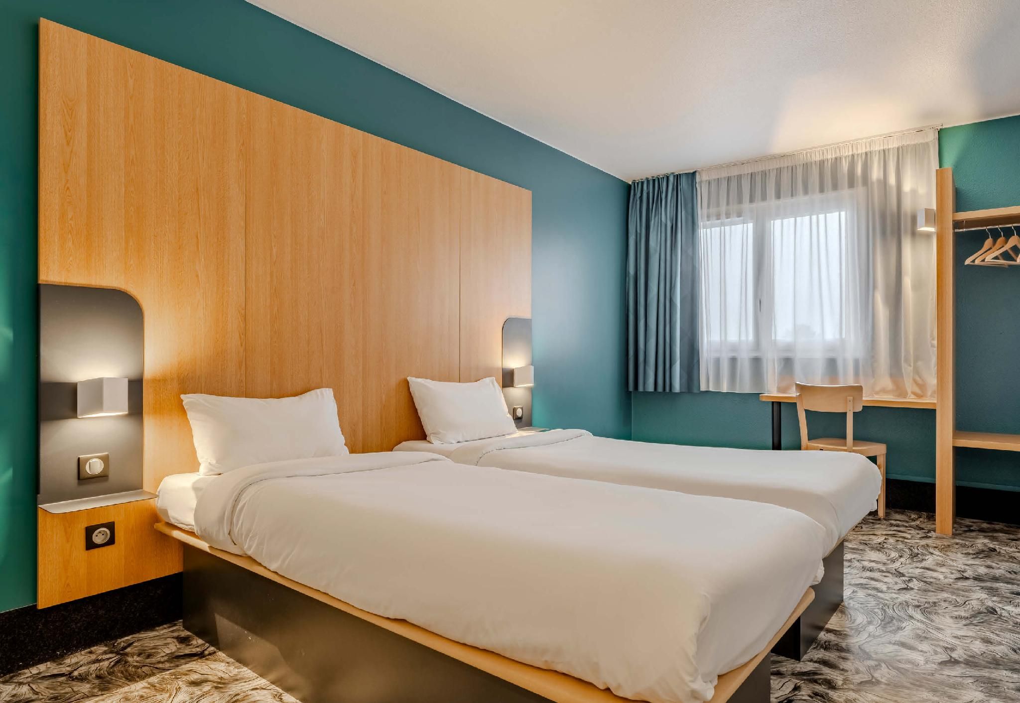 B&B HOTEL Maubeuge-Louvroil Twin Room