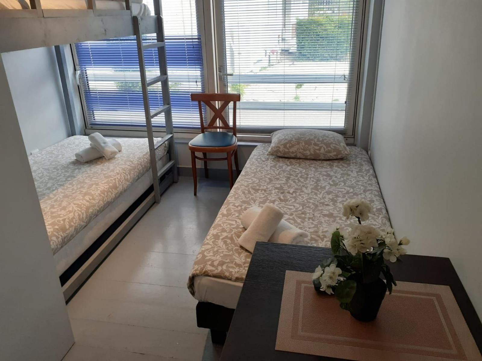 Triple Room with Shared Bathroom and Kitchens