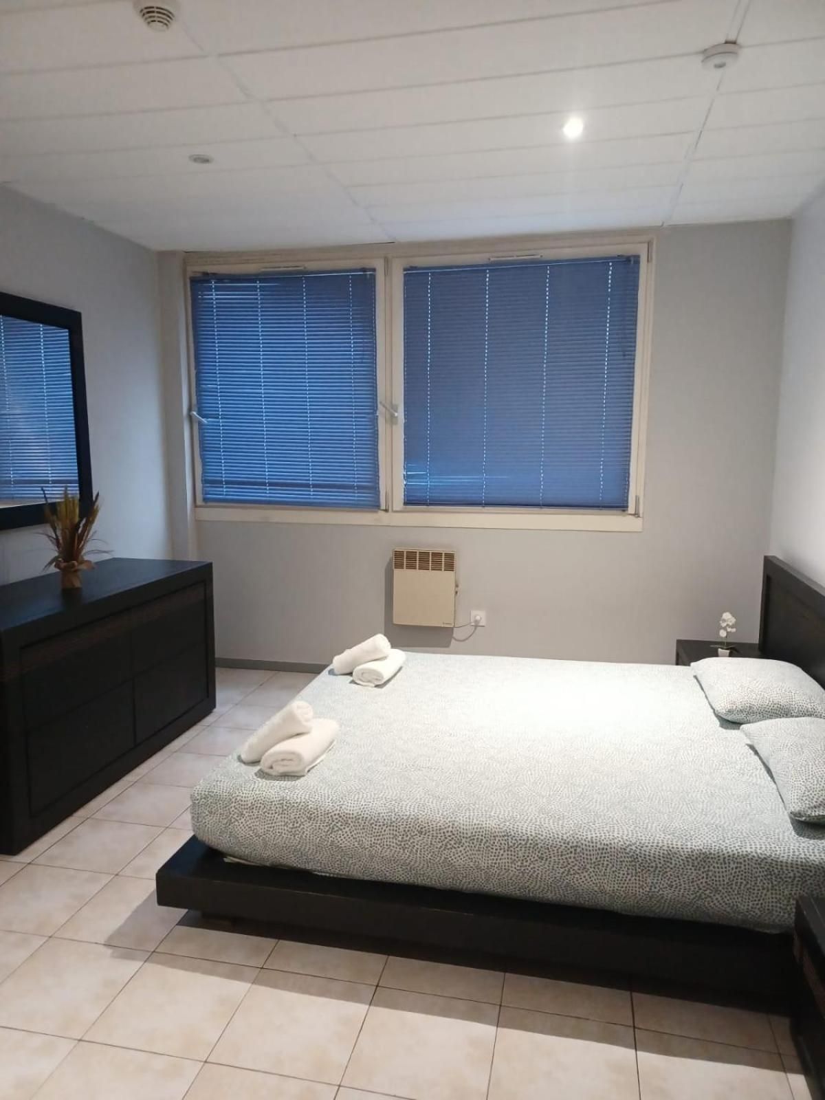Double or Twin Room with Shared Bathroom and Kitchens