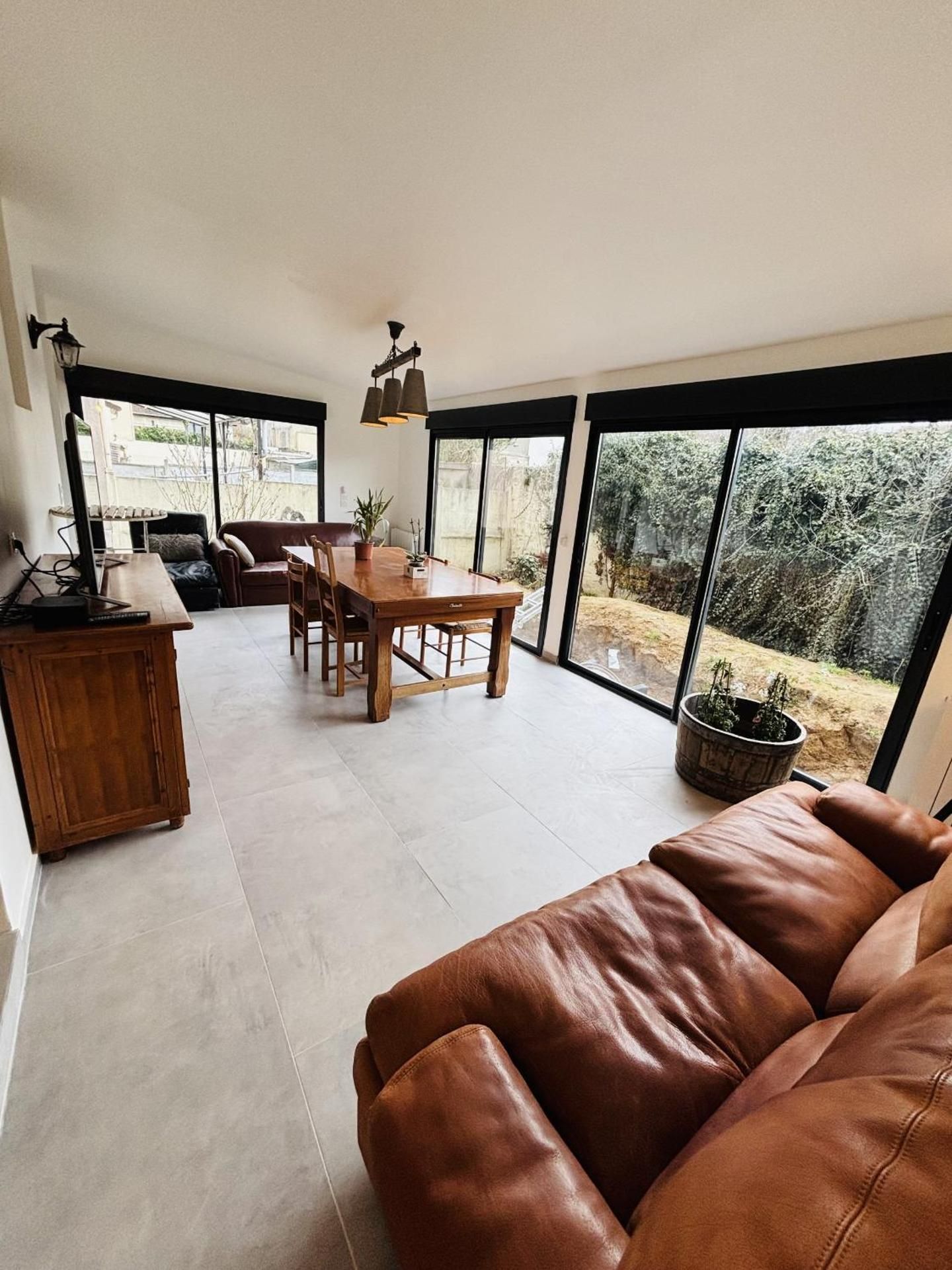 Apartment with Garden View