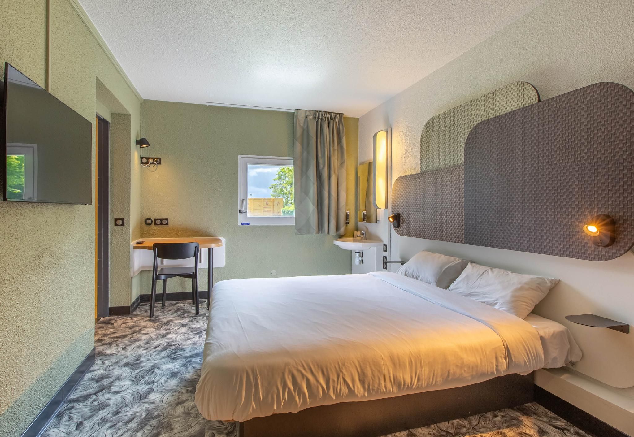 B&B HOTEL Chateauroux A20 L'Occitane Double Room - Disability Access 2