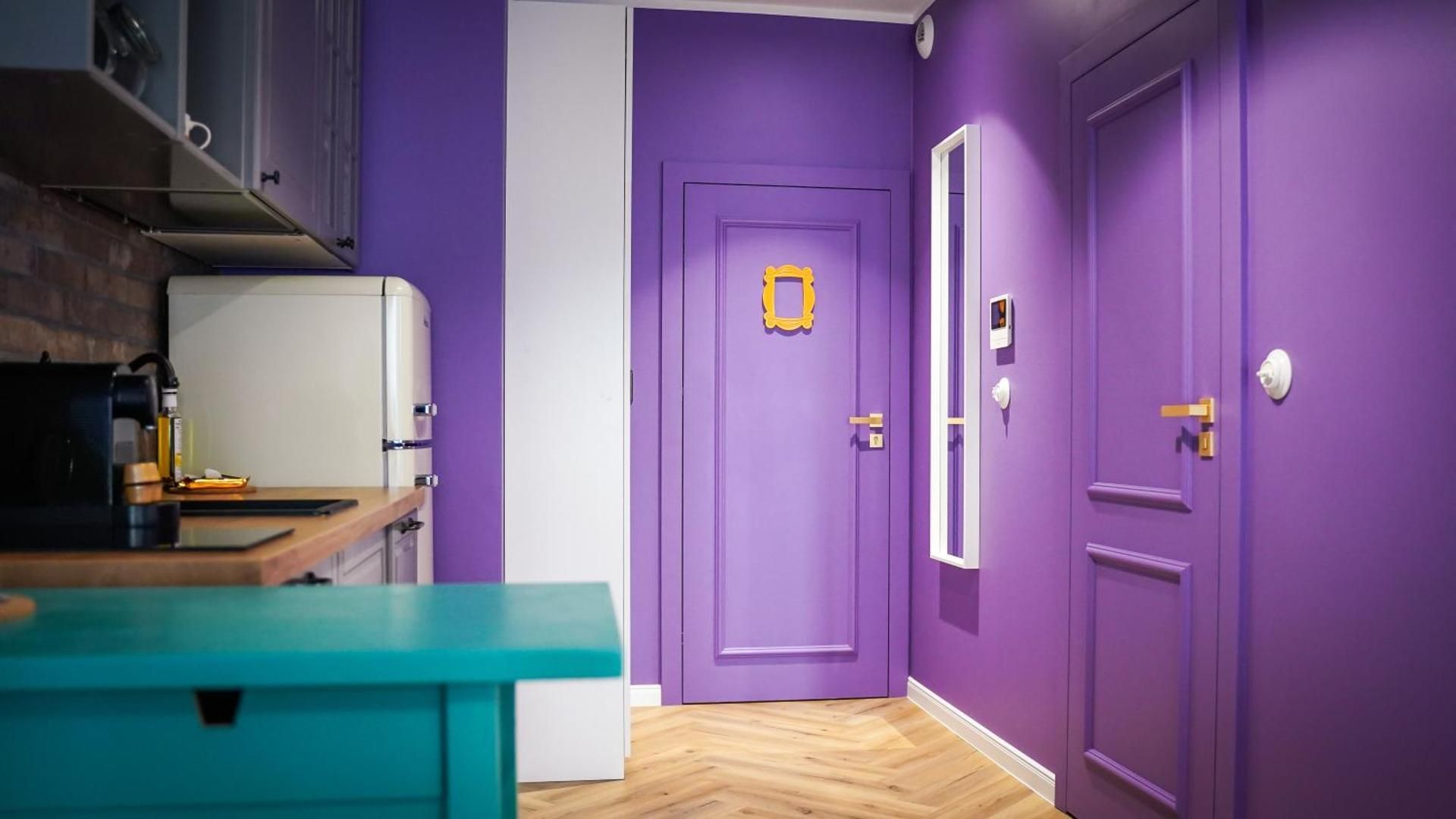 Studio Apartment with Balcony