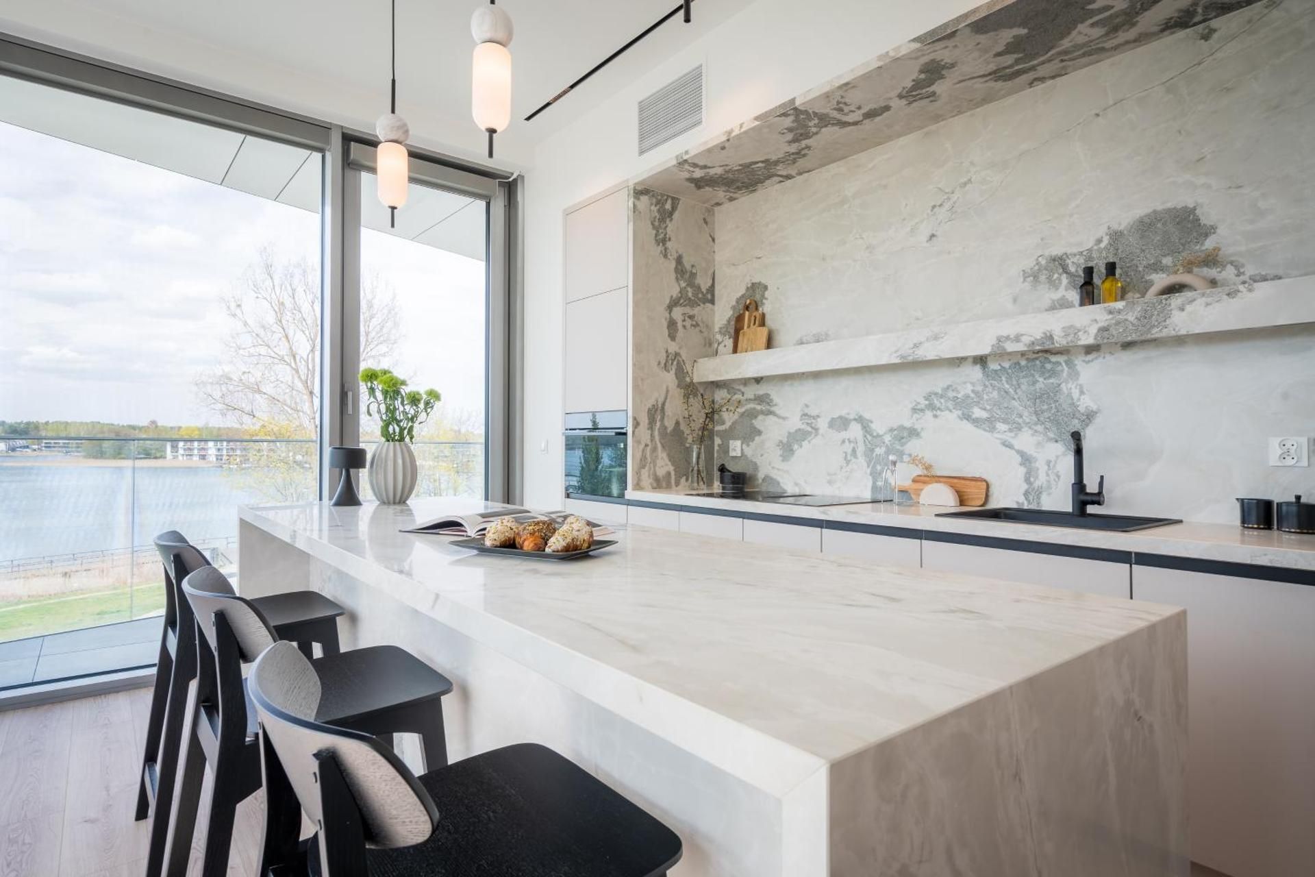 Two-Bedroom Apartment with Lake View