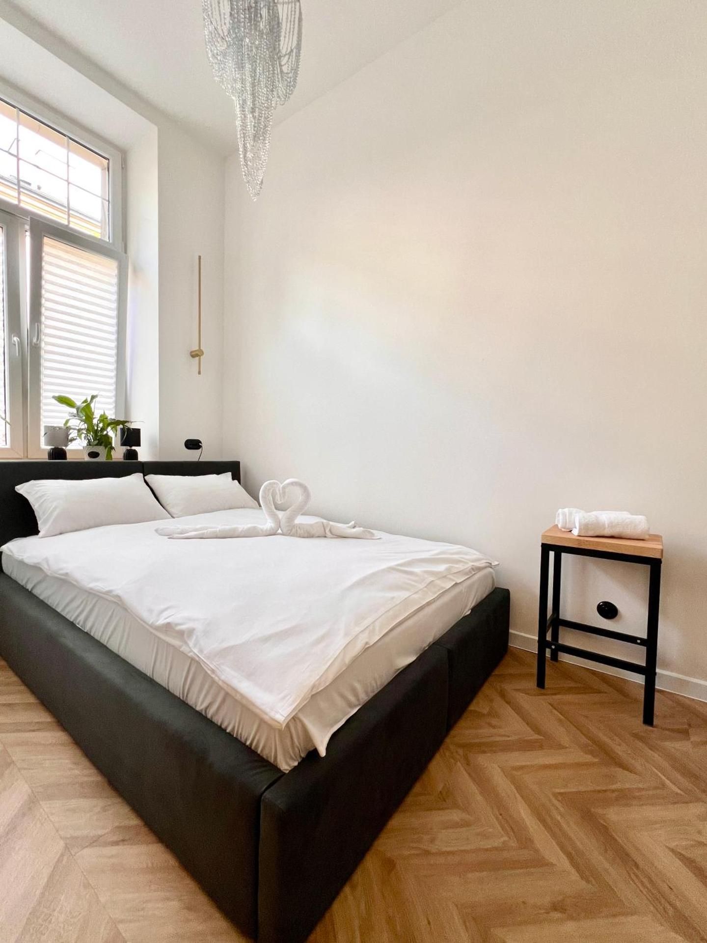 One-bedroom Loft Apartment 