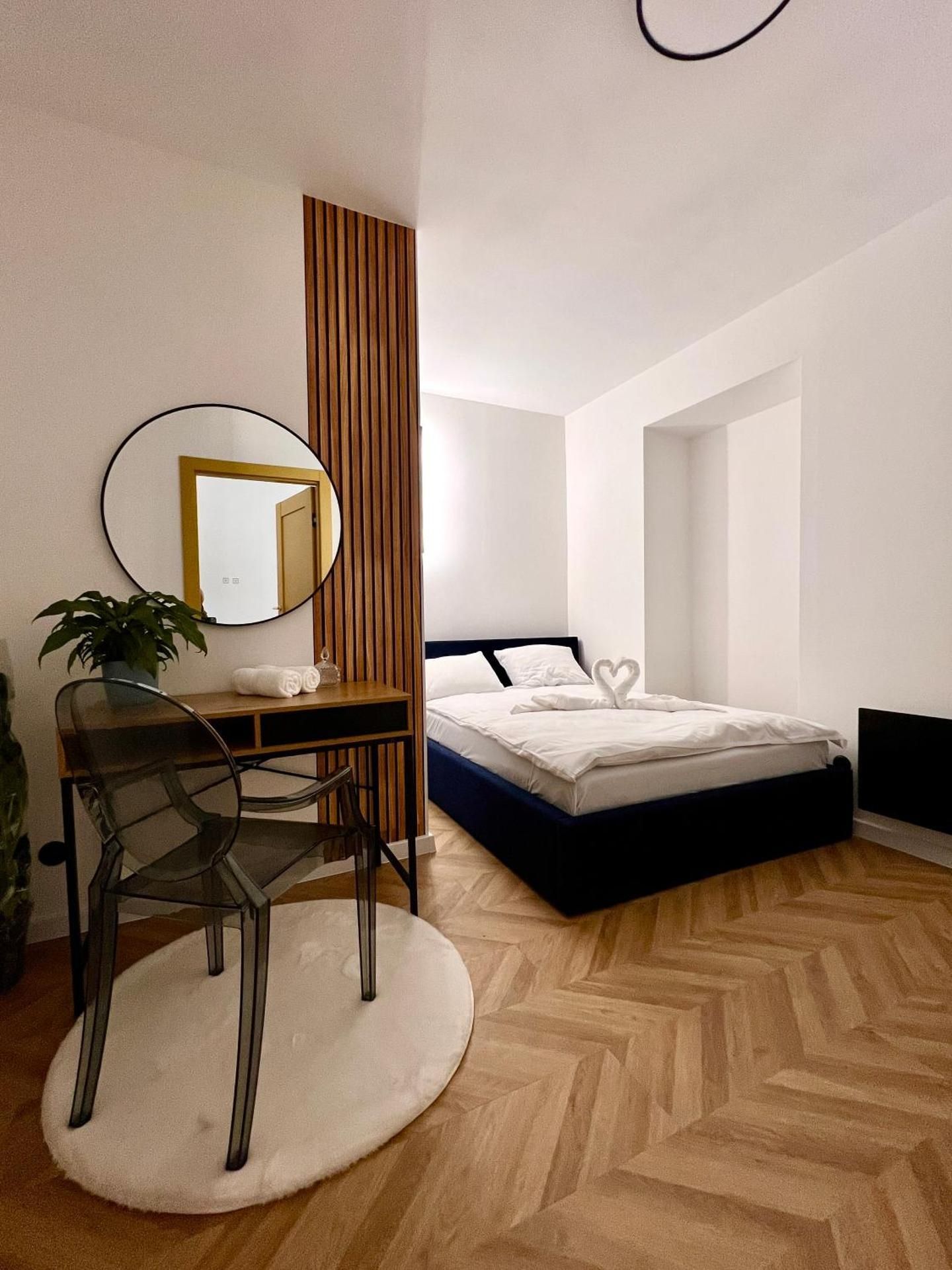 One-Bedroom Standard Apartment