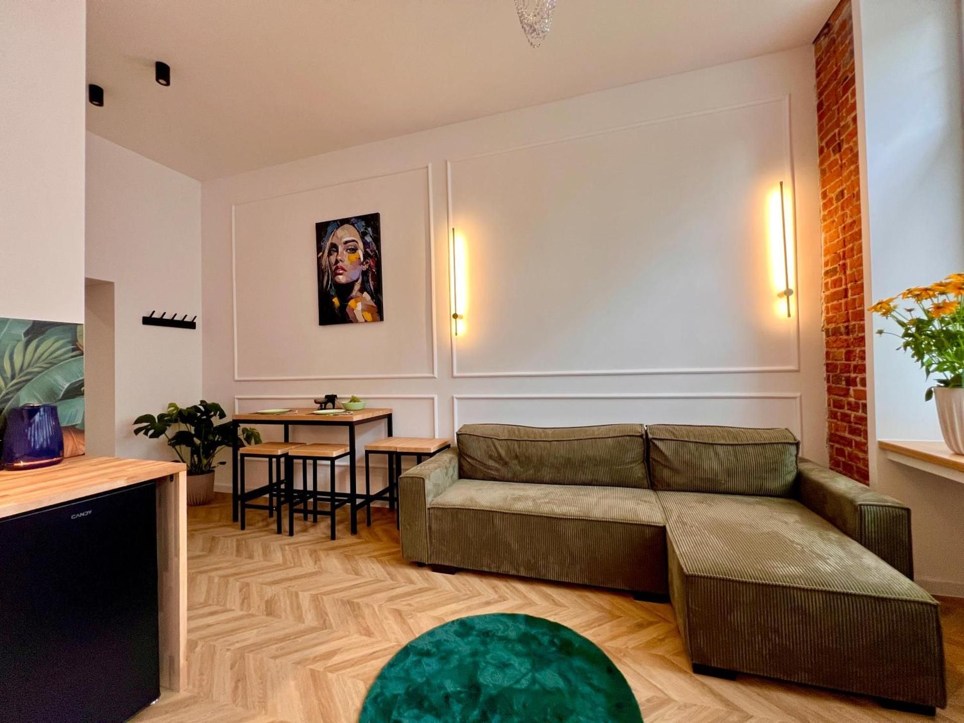 Studio Apartment