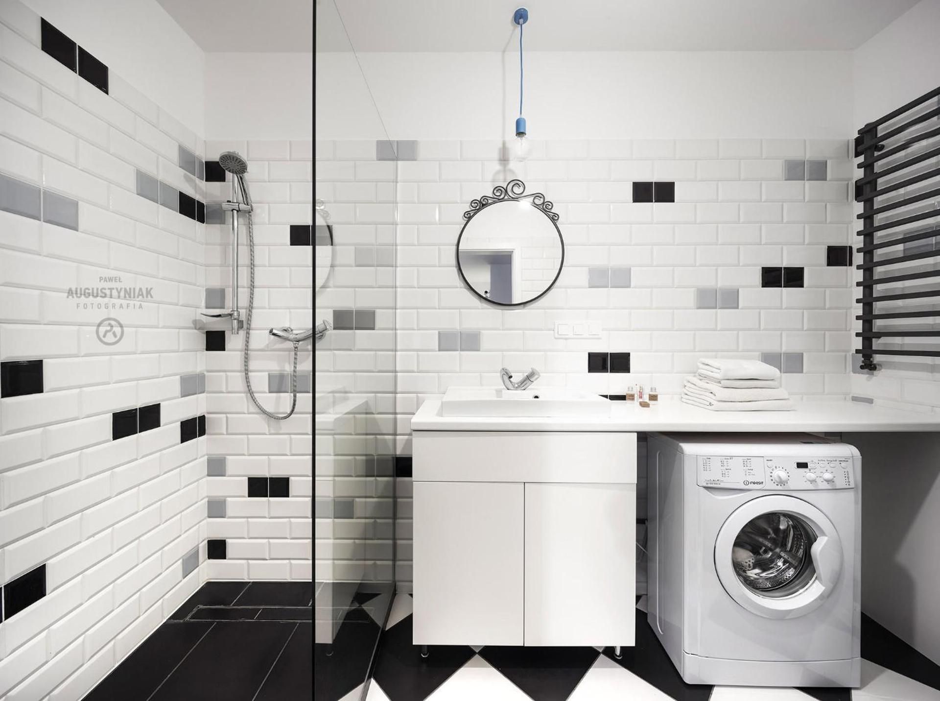 LOFT APARTMENTS One-Bedroom Apartment 3