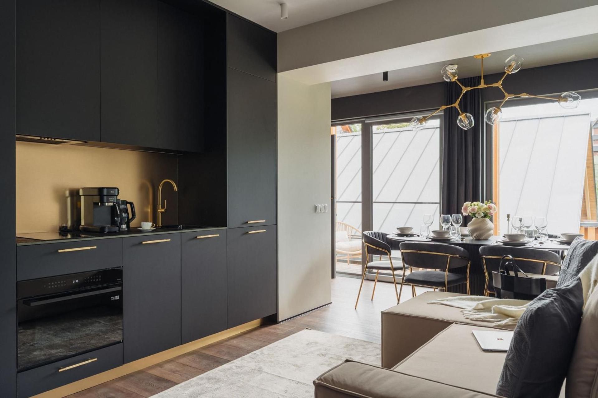 Two-Bedroom Deluxe Apartment with Balcony