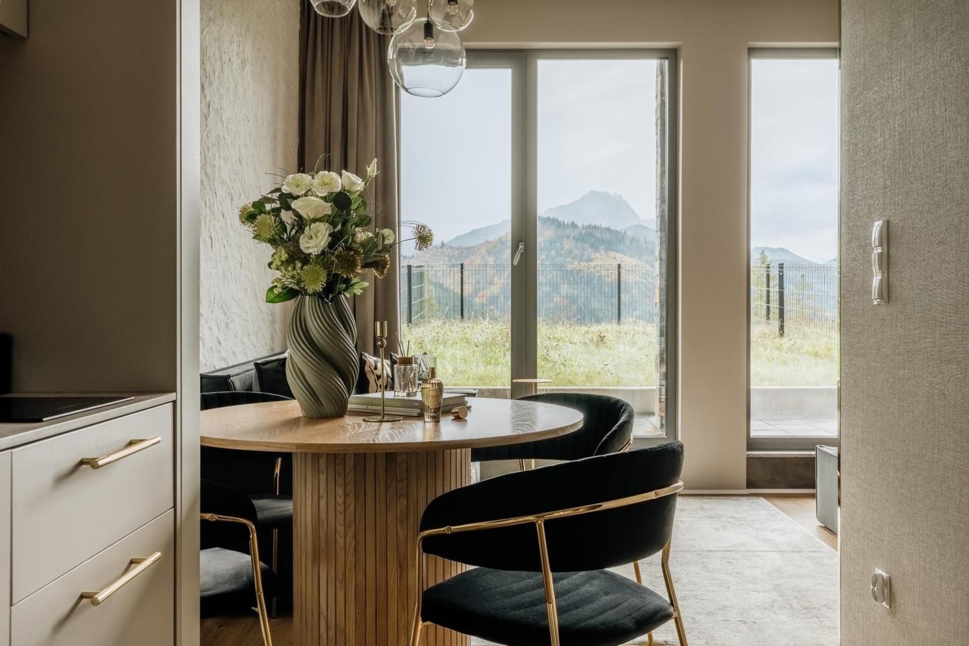 Studio Apartment with Balcony