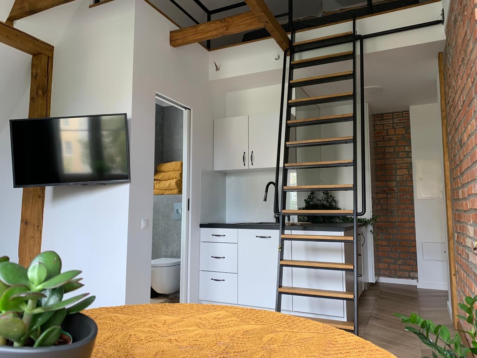 Studio Apartment