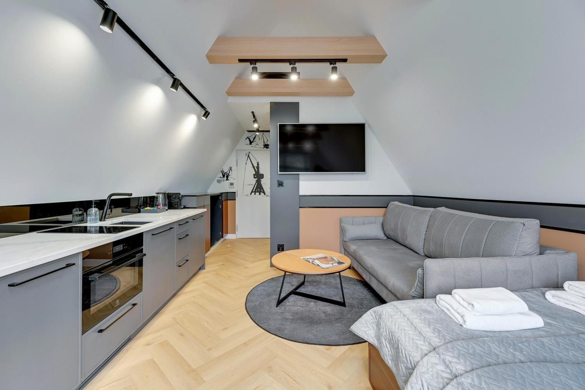 Deluxe King Studio