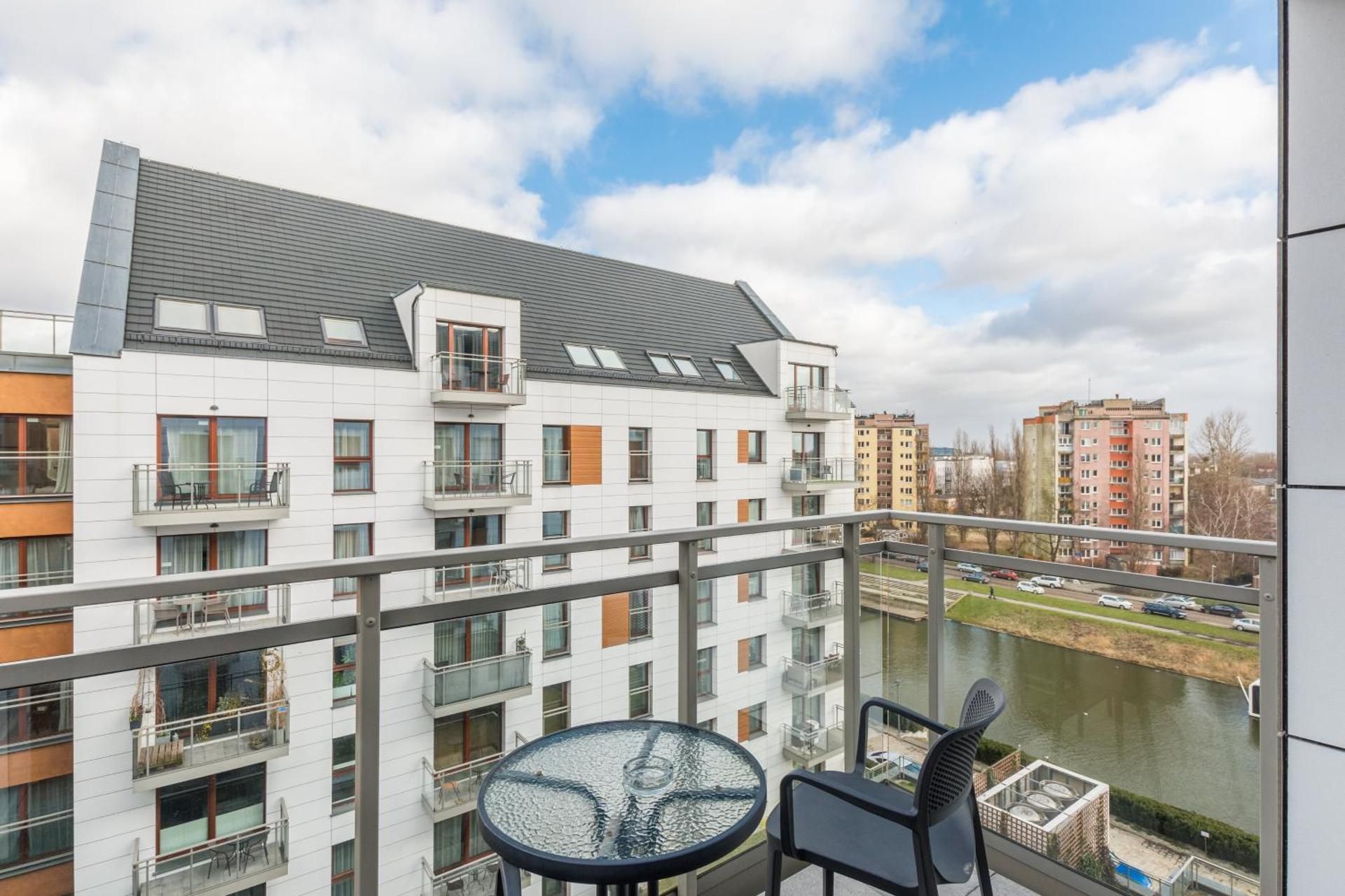 Apartment with Balcony and River view - Jaglana 6E