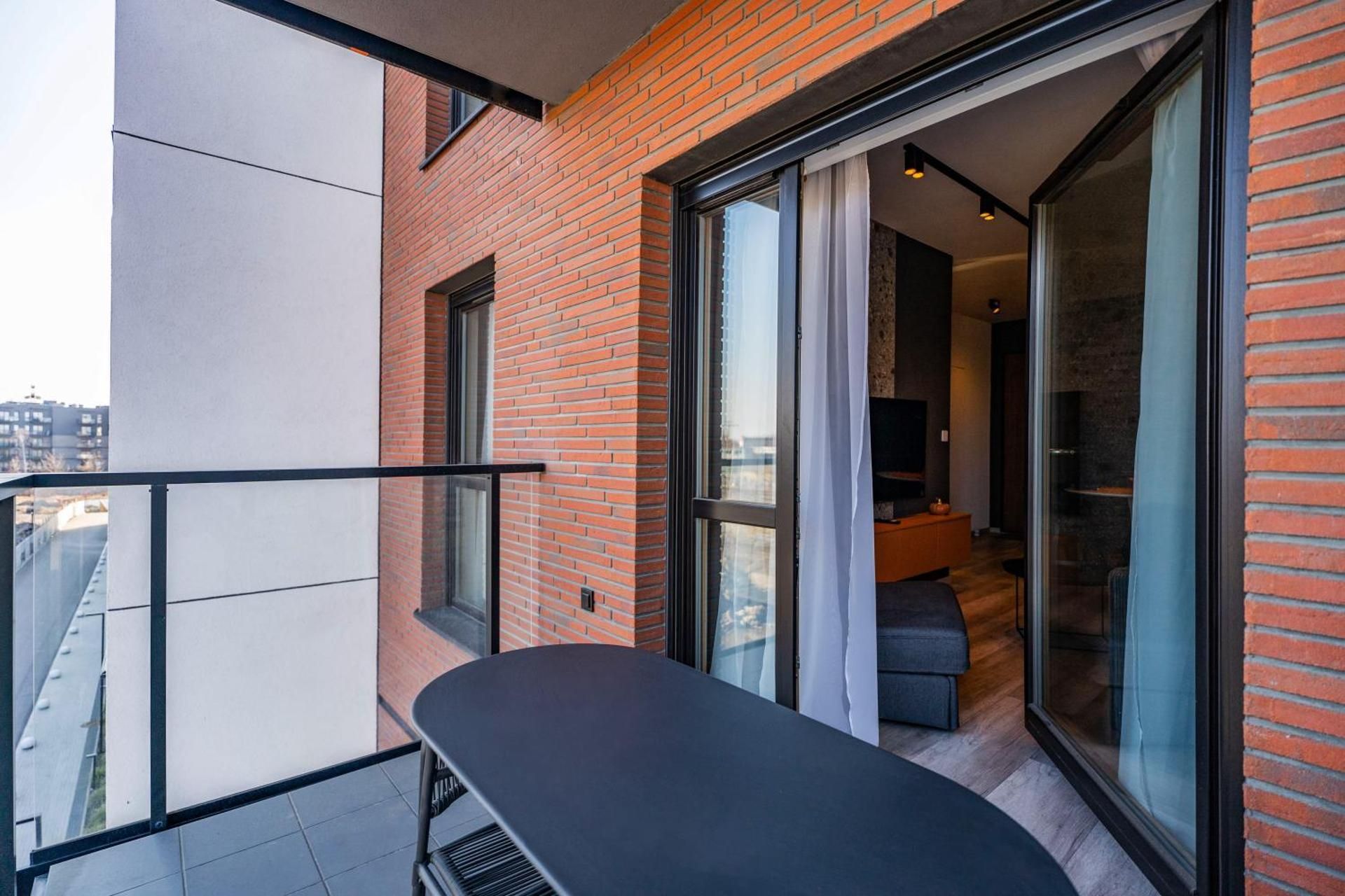 One-Bedroom Deluxe Apartment