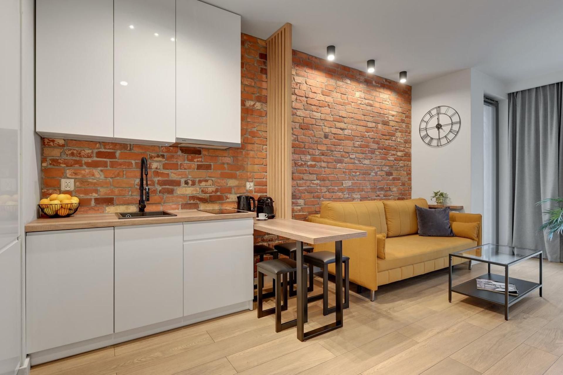 Studio Apartment with Balcony
