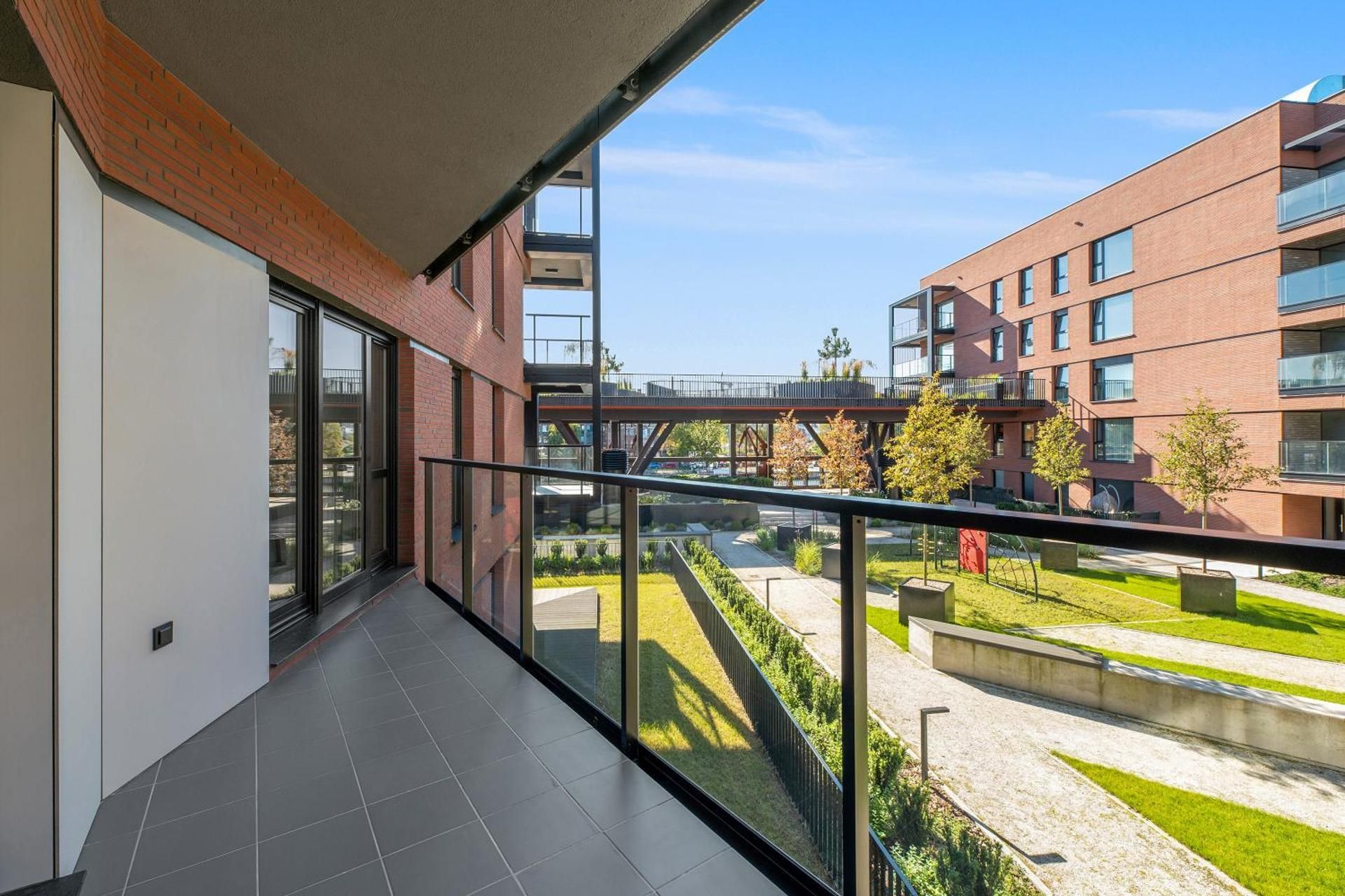 Three-Bedroom Apartment with Balcony