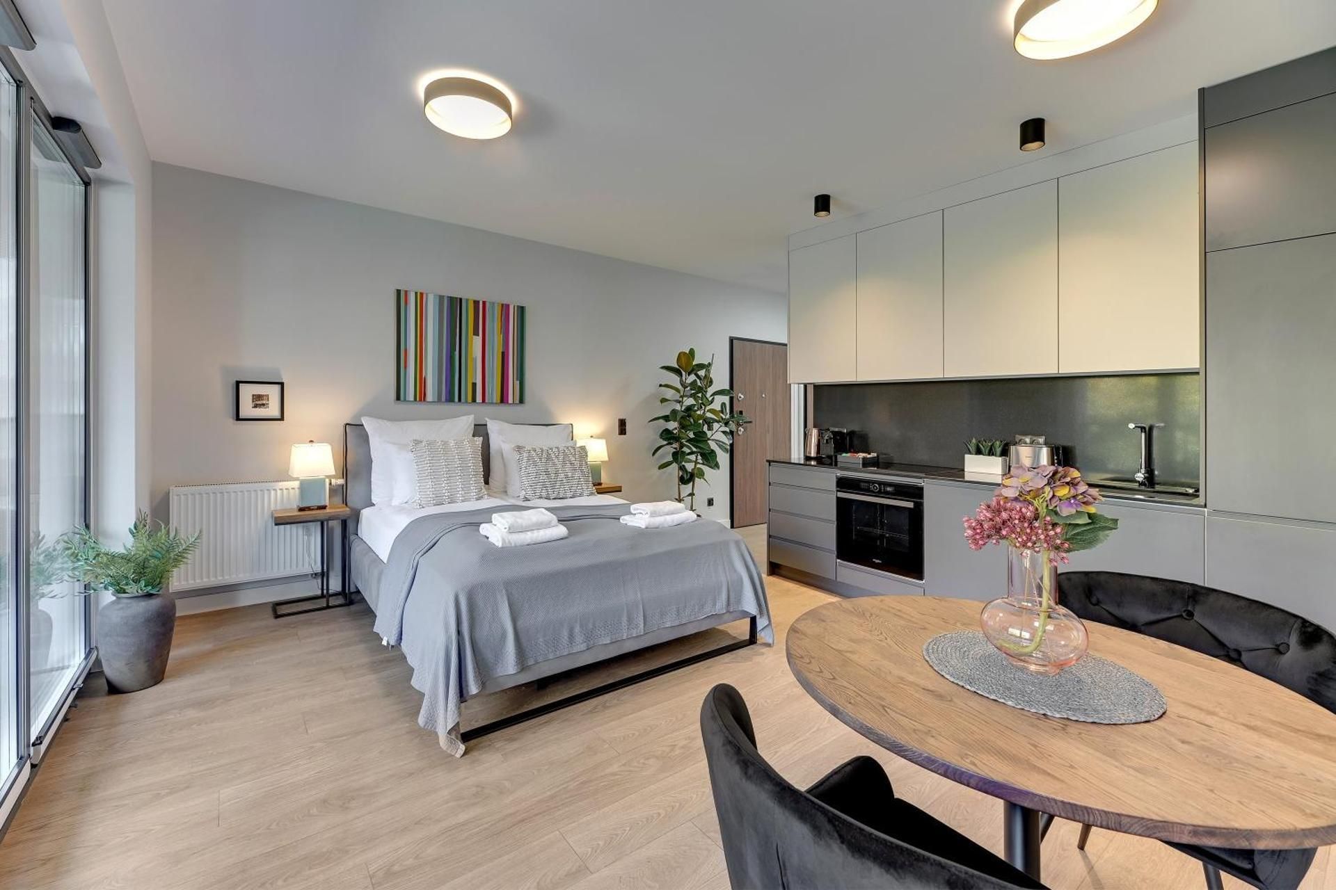 Studio Apartment