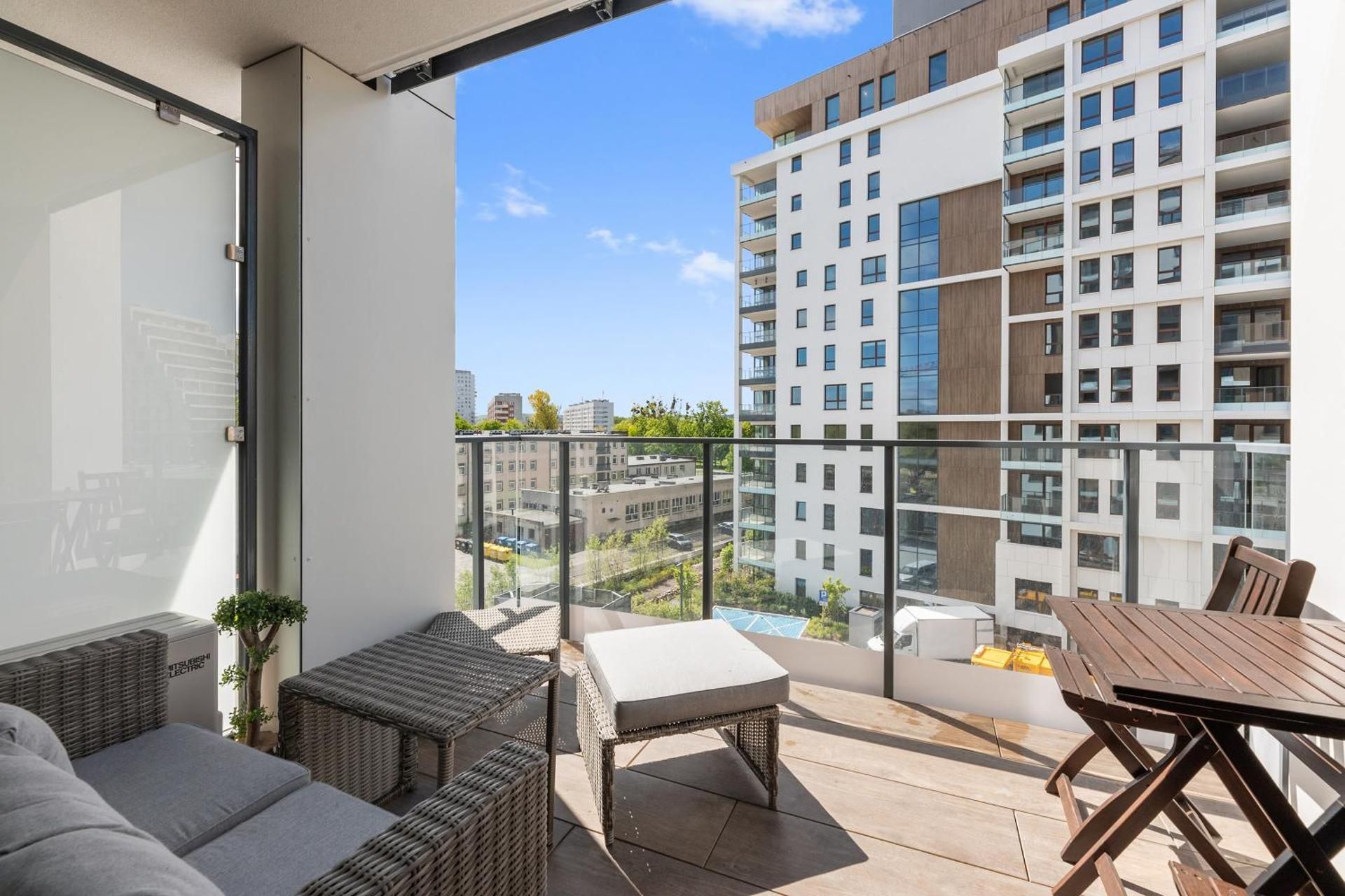 One-Bedroom Deluxe Apartment