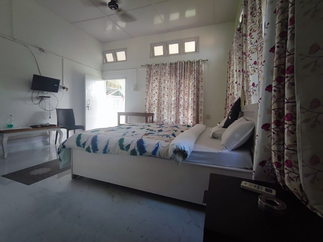 Hotel Wildernest, Kaziranga  Deluxe Non AC Room