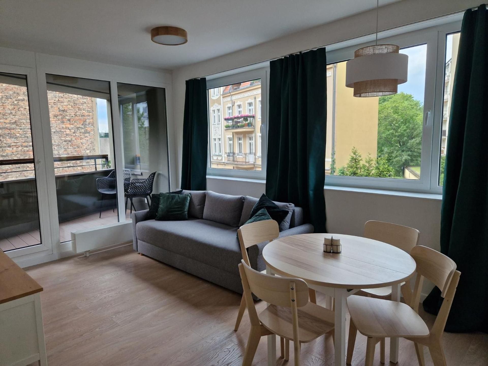 Superior One-Bedroom Apartment with Balcony